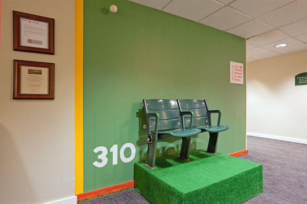 Holiday Inn Express Boston-Waltham By Ihg Facilities photo